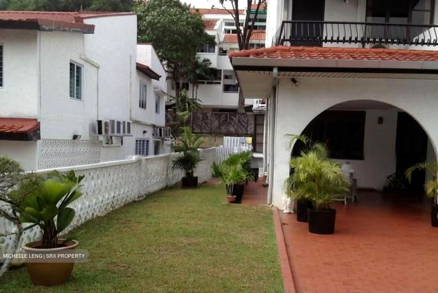 Dyson Road (D11), Terrace #608030131